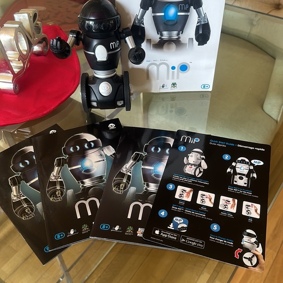 WowWee Mip Robot - Picture 3 of 8